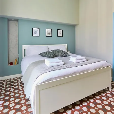 Chichouse Maderno Milán